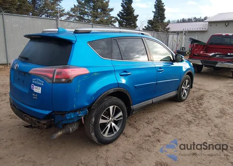 2017 Toyota Rav4 Xle z USA, uszkodzony, nr VIN JTMRFREV1HJ112875